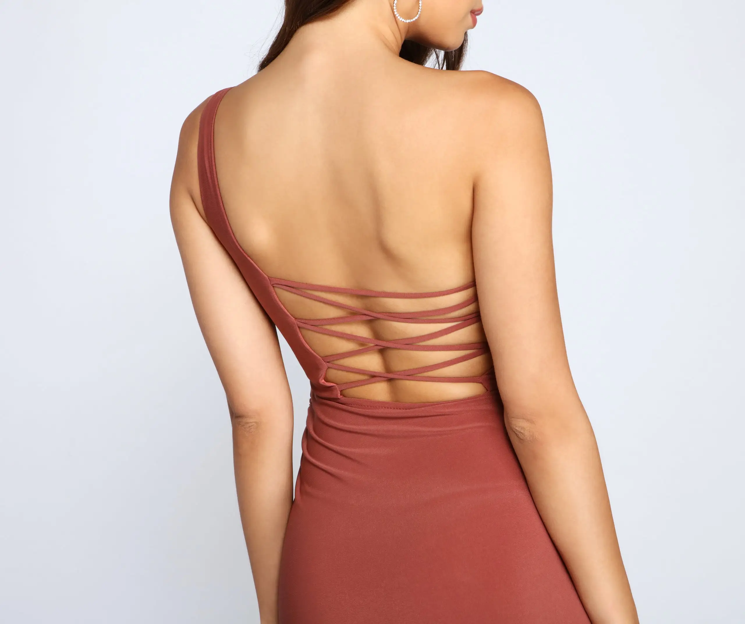 Windsor. Eve One-Shoulder Ruched Midi Dress 6 Windsor. Eve One-Shoulder Ruched Midi Dress - Image 4