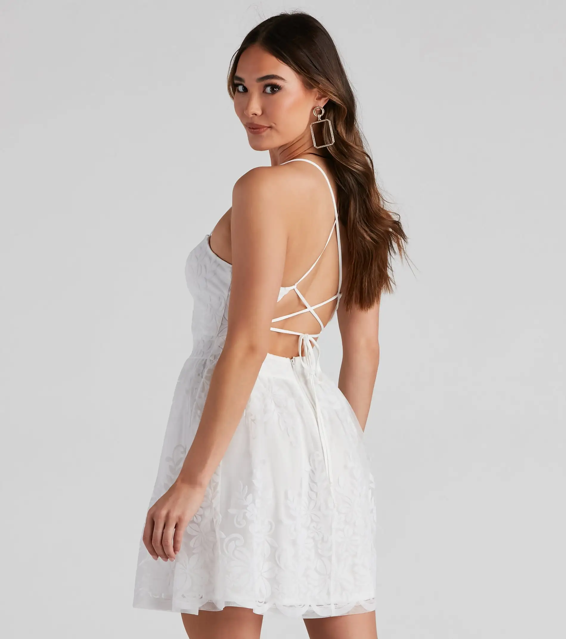 Windsor. Willa Flocked Velvet Party Dress 6 Windsor. Willa Flocked Velvet Party Dress - Image 4