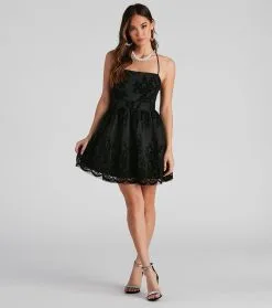 Windsor. Willa Flocked Velvet Party Dress 16 Windsor. Willa Flocked Velvet Party Dress -Formal Dresses Online Shop 05001 0991 3 7a6412c5 2531 466d 93db 03c8a1f2c1e3