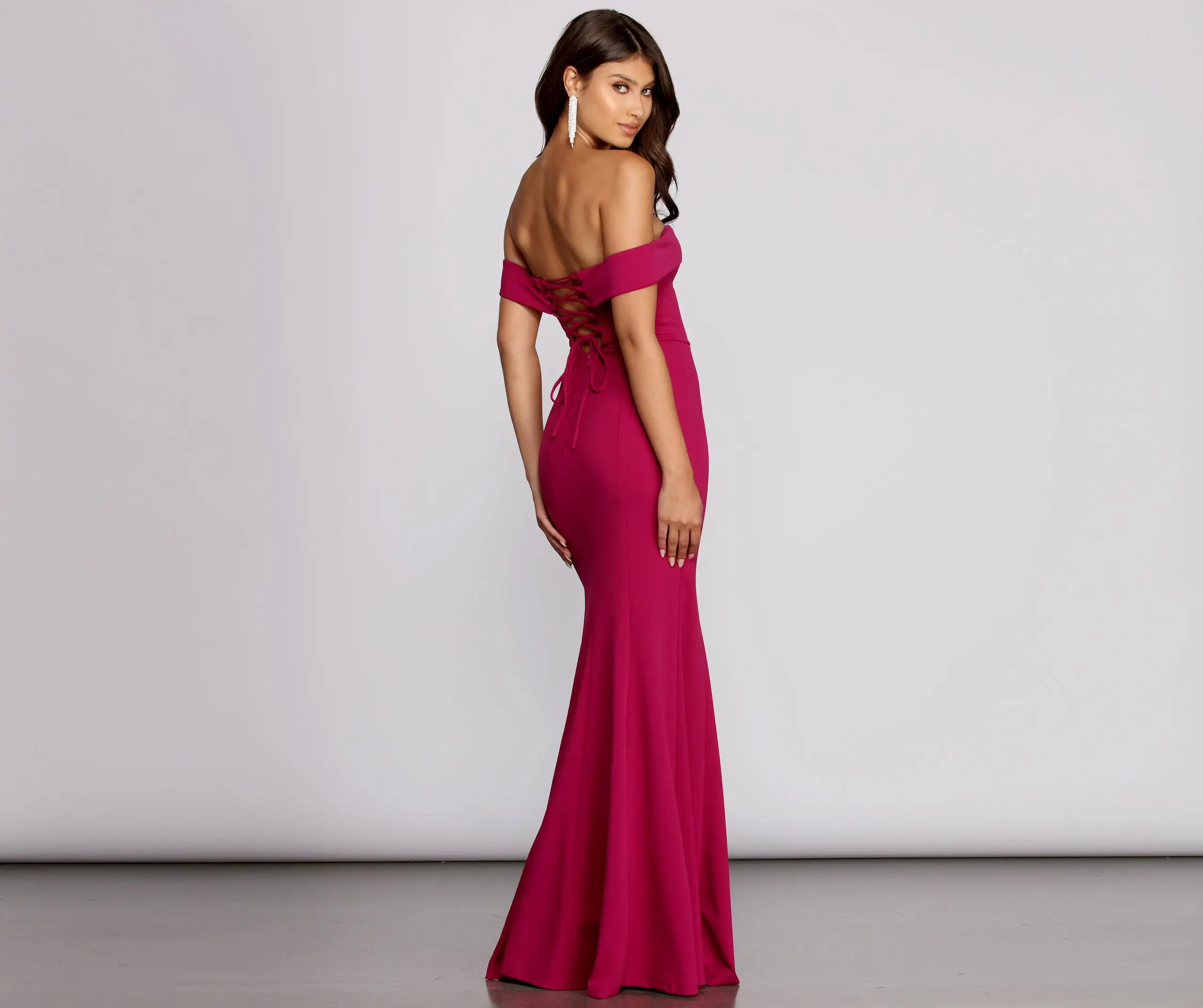 Windsor. Emerson Formal Lattice Mermaid Dress 9 Windsor. Emerson Formal Lattice Mermaid Dress - Image 7