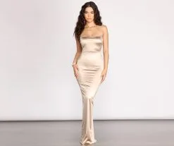 Windsor. Sable Formal Satin Sleeveless Dress