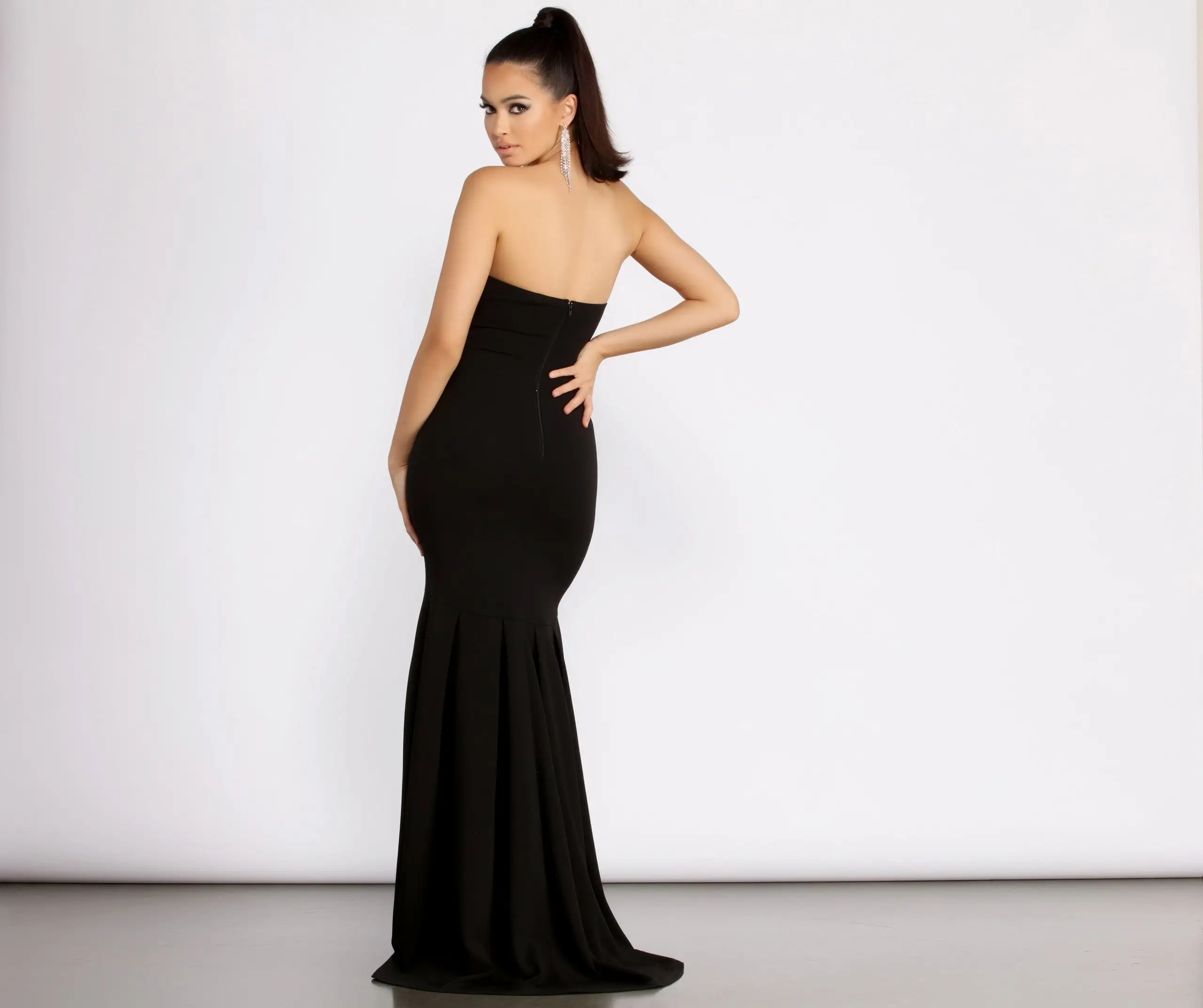 Windsor. Aspyn Strapless Sweetheart Mermaid Formal Dress 4 Windsor. Aspyn Strapless Sweetheart Mermaid Formal Dress - Image 2