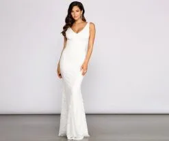 Windsor. Kelly Formal Lace Mermaid Dress