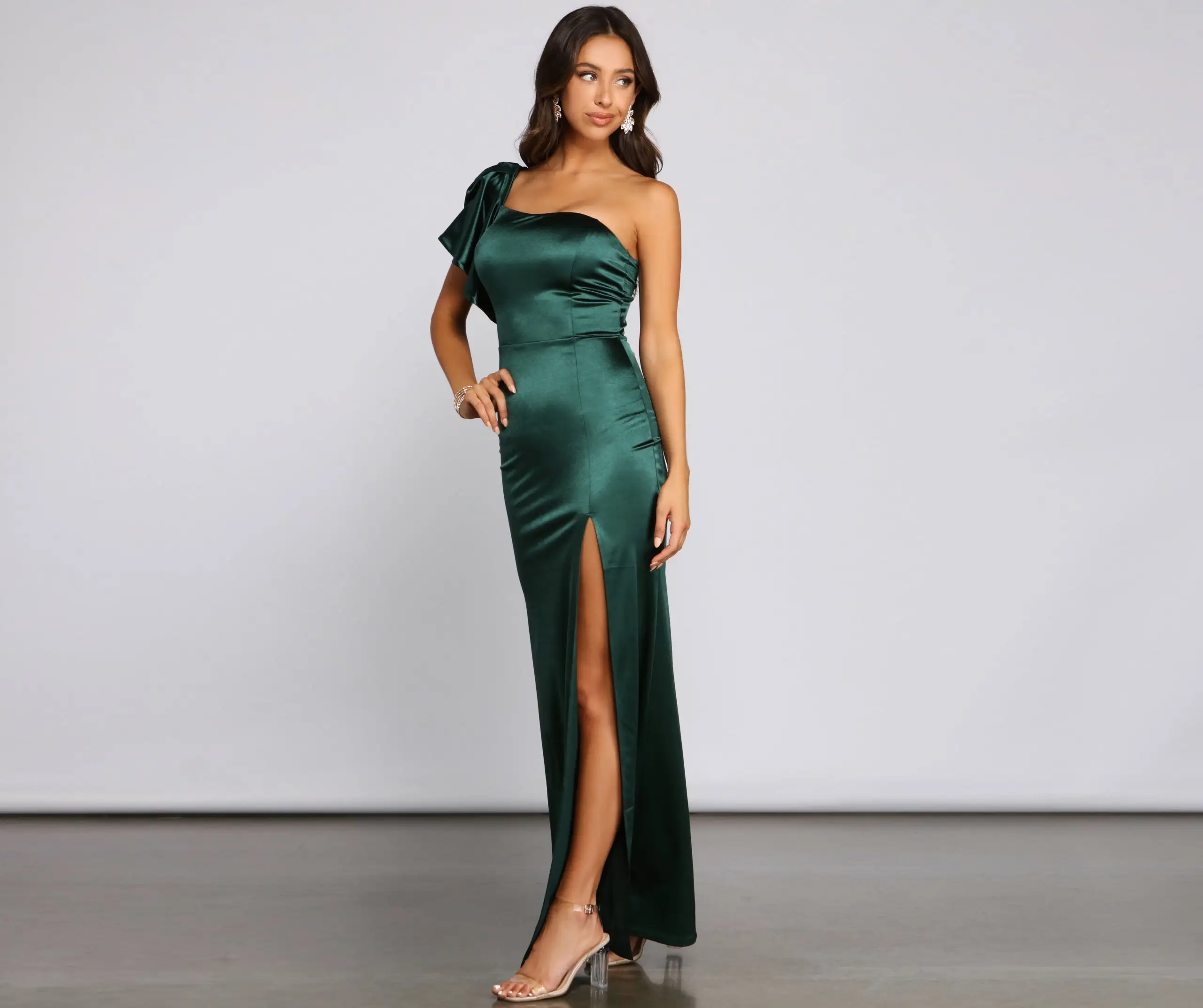 Windsor. Charmaine Formal One-Shoulder Satin Dress 6 Windsor. Charmaine Formal One-Shoulder Satin Dress - Image 4