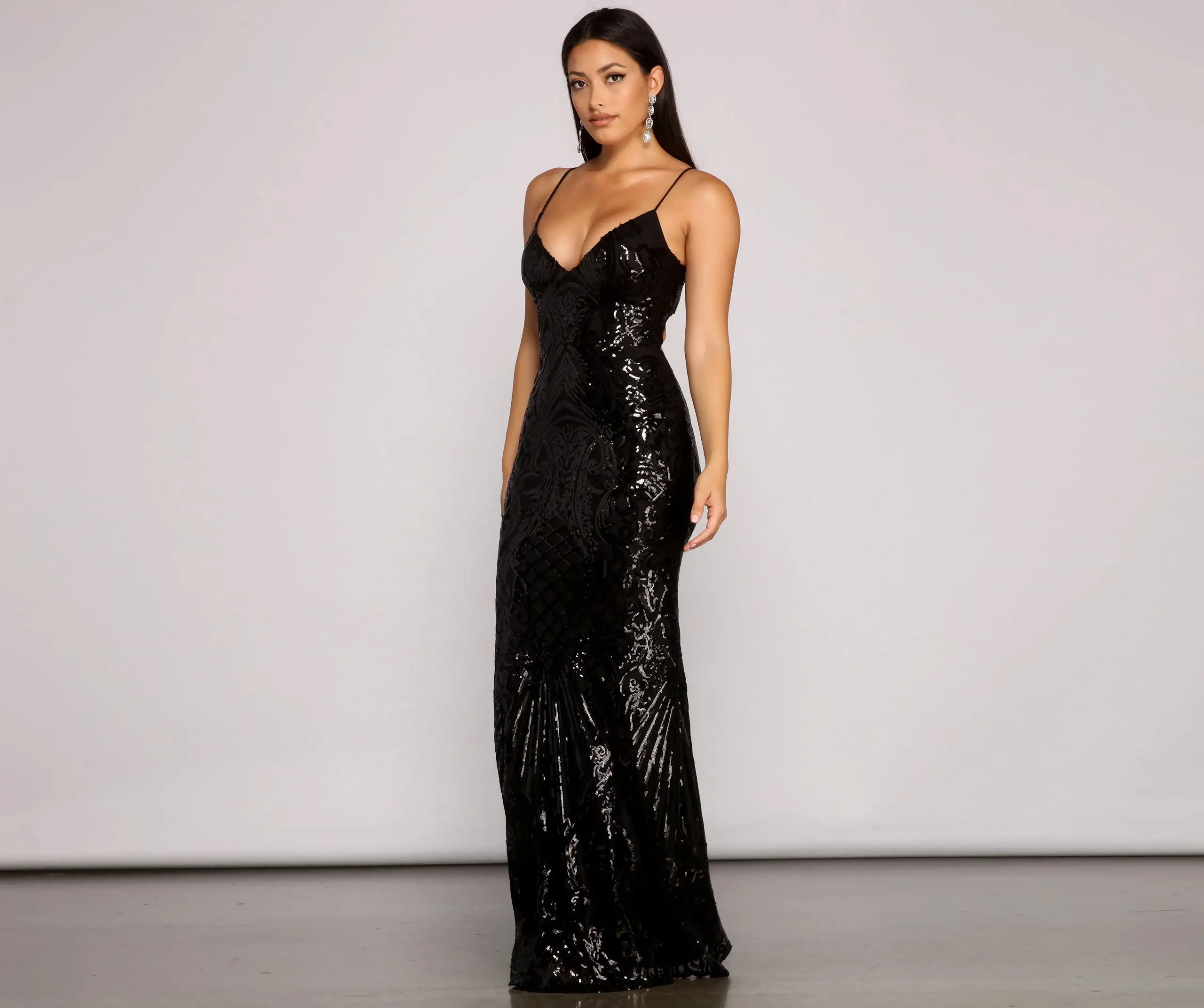 Windsor. Serena Sequin Mesh Mermaid Dress 11 Windsor. Serena Sequin Mesh Mermaid Dress - Image 9