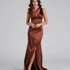 Windsor. Brenda One-Shoulder Formal Dress
