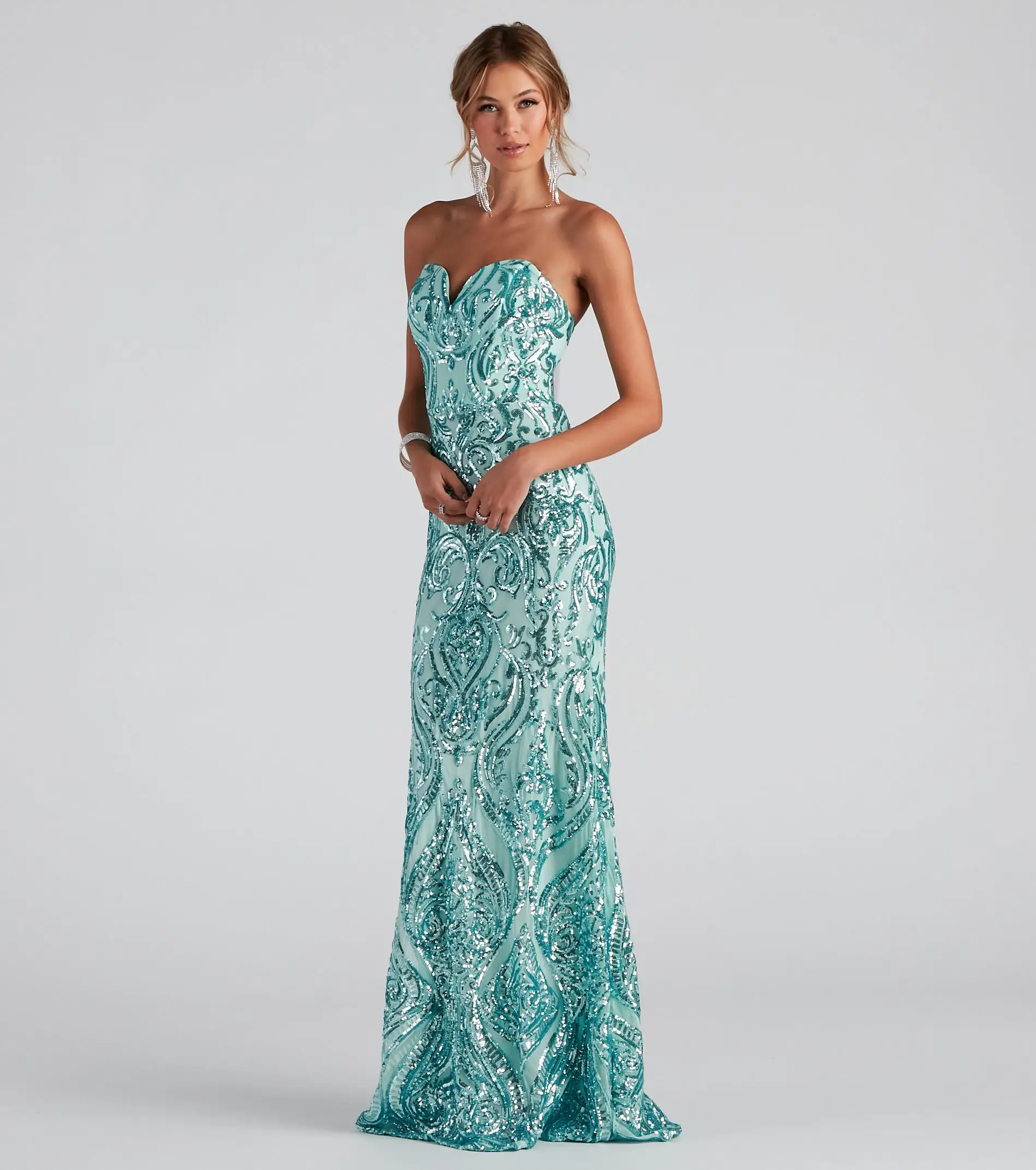 Windsor. Cordelia Formal Damask Sequin Dress 3 Windsor. Cordelia Formal Damask Sequin Dress