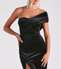 Windsor. Katlynn Formal Velvet Long Dress 9 Windsor. Katlynn Formal Velvet Long Dress -Formal Dresses Online Shop 05002 2772 4 58de101d 4e82 4e12 a47e 7150d632e1b7