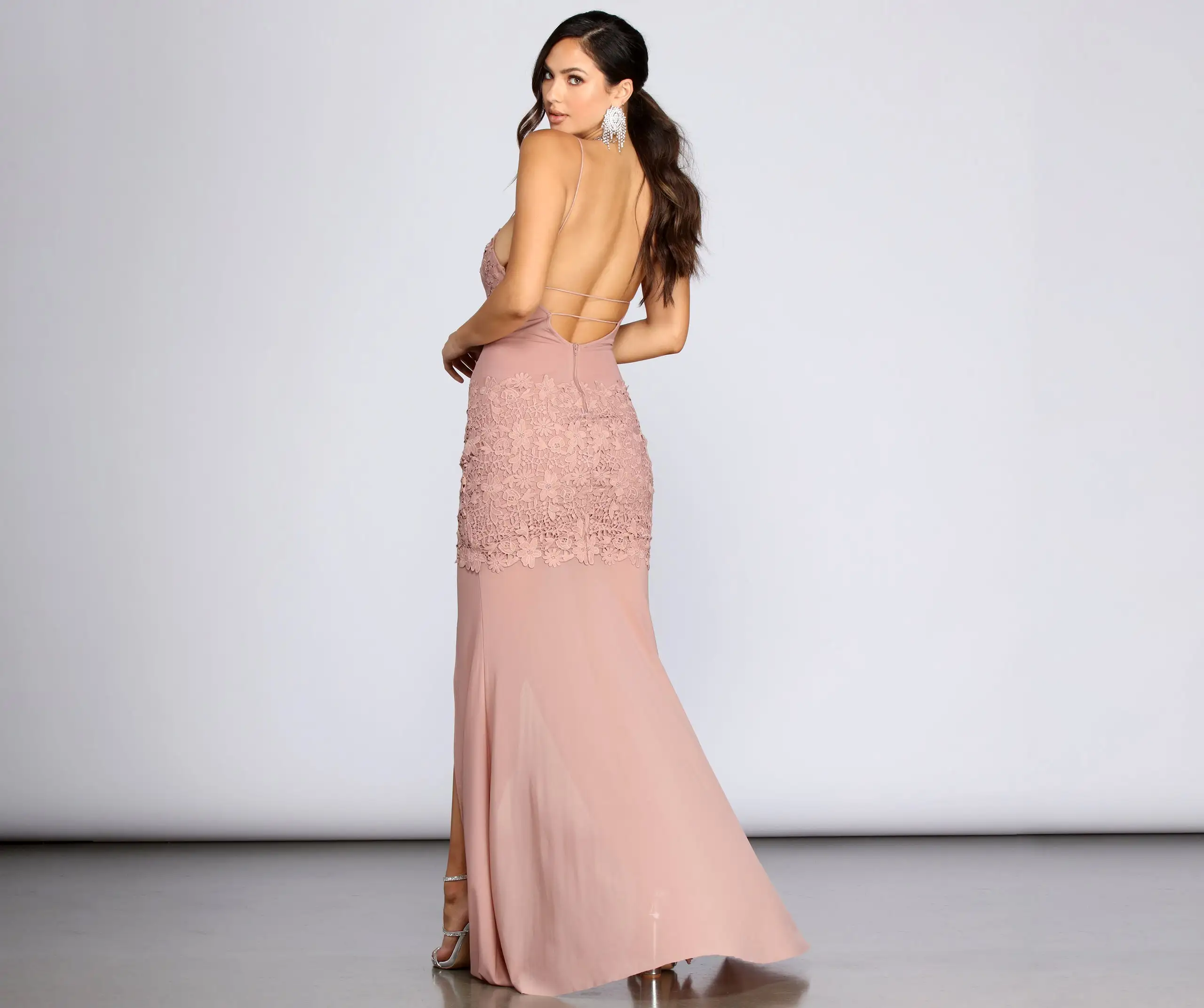 Windsor. Raina Formal Crochet Dress 4 Windsor. Raina Formal Crochet Dress - Image 2