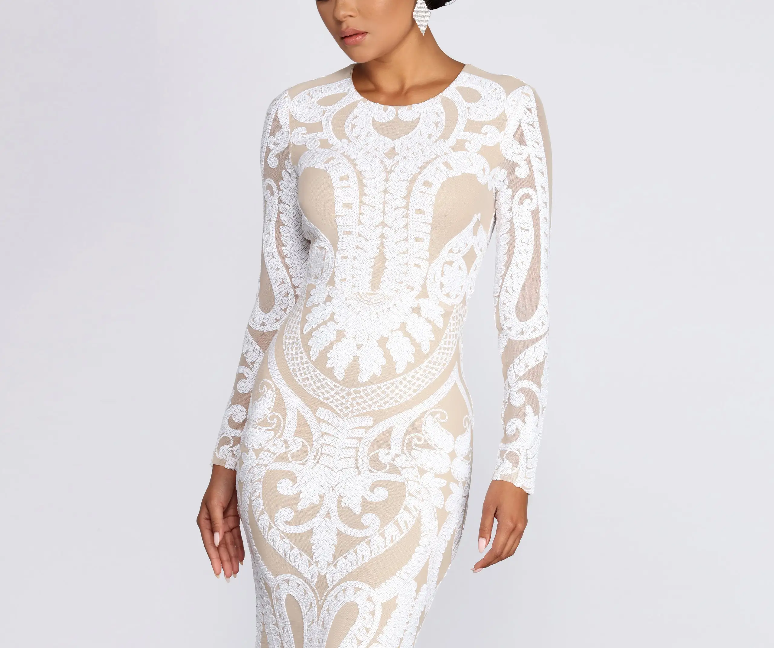 Windsor. Aella Formal Sequin Long Dress 5 Windsor. Aella Formal Sequin Long Dress - Image 3