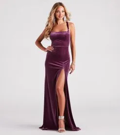 Windsor. Christina Lace-Up Back Velvet Dress 40 Windsor. Christina Lace-Up Back Velvet Dress -Formal Dresses Online Shop 05002 7087 1 4c5ba661 d9e4 4b08 9b80 b7ea46e3d318