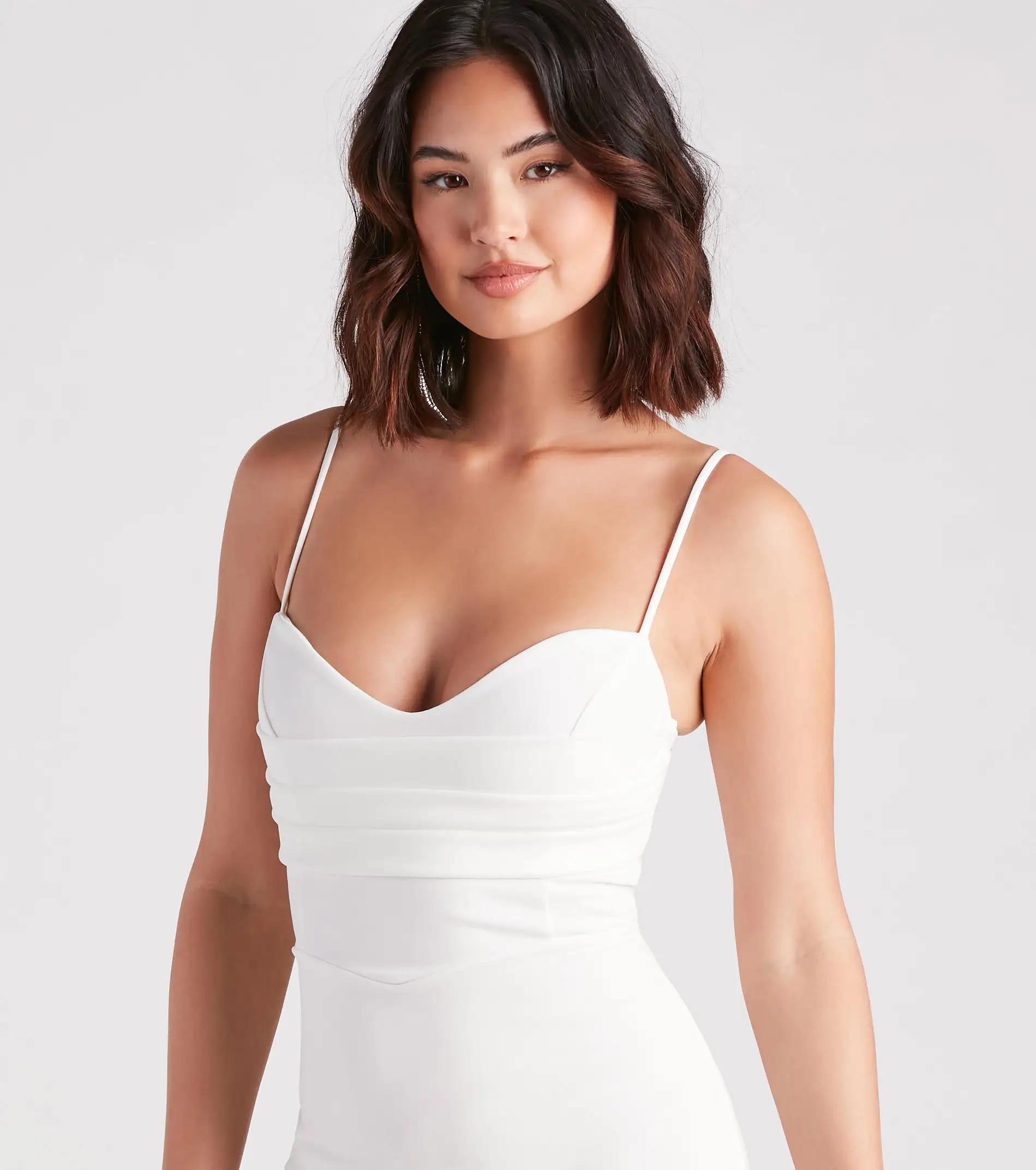 Windsor. Cheryl High Slit Slim-Fit Formal Dress 6 Windsor. Cheryl High Slit Slim-Fit Formal Dress - Image 4