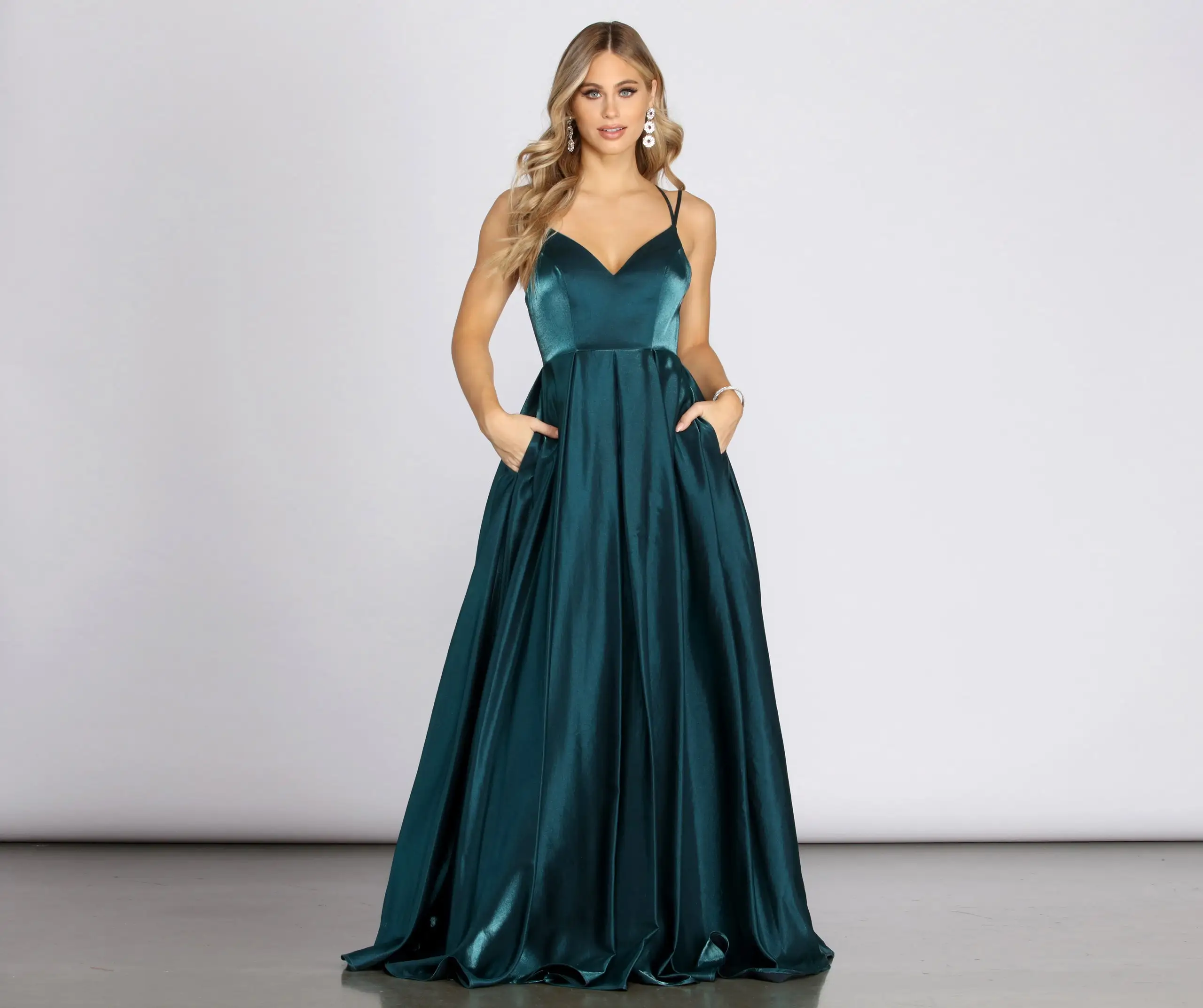 Windsor. Lona Formal Cross Back Gown 3 Windsor. Lona Formal Cross Back Gown
