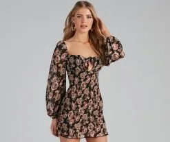 Windsor. Show Your Floral Smocked Chiffon Dress
