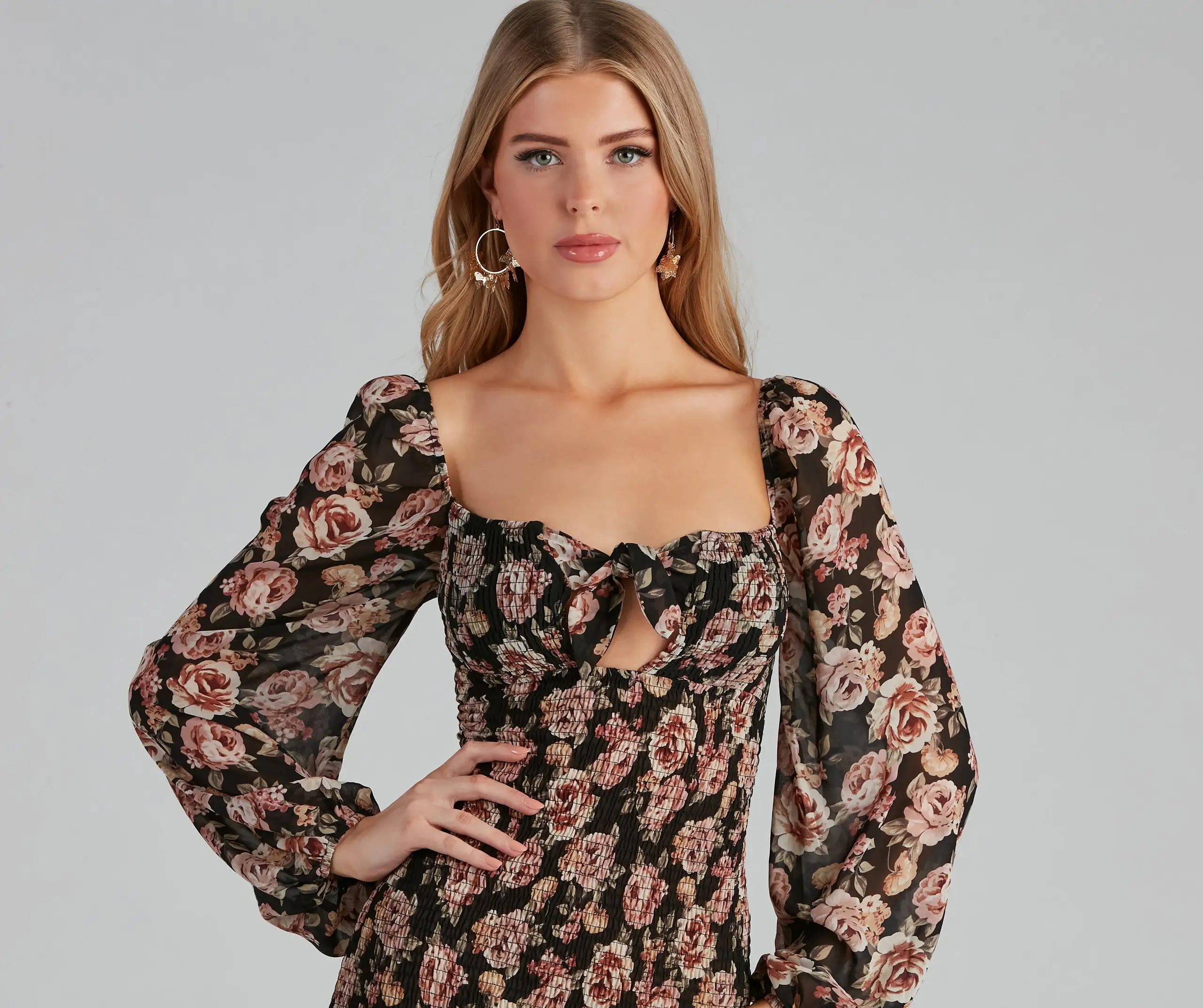 Windsor. Show Your Floral Smocked Chiffon Dress 6 Windsor. Show Your Floral Smocked Chiffon Dress - Image 4