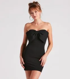 Windsor. You're A Gift Bow Crepe Mini Dress