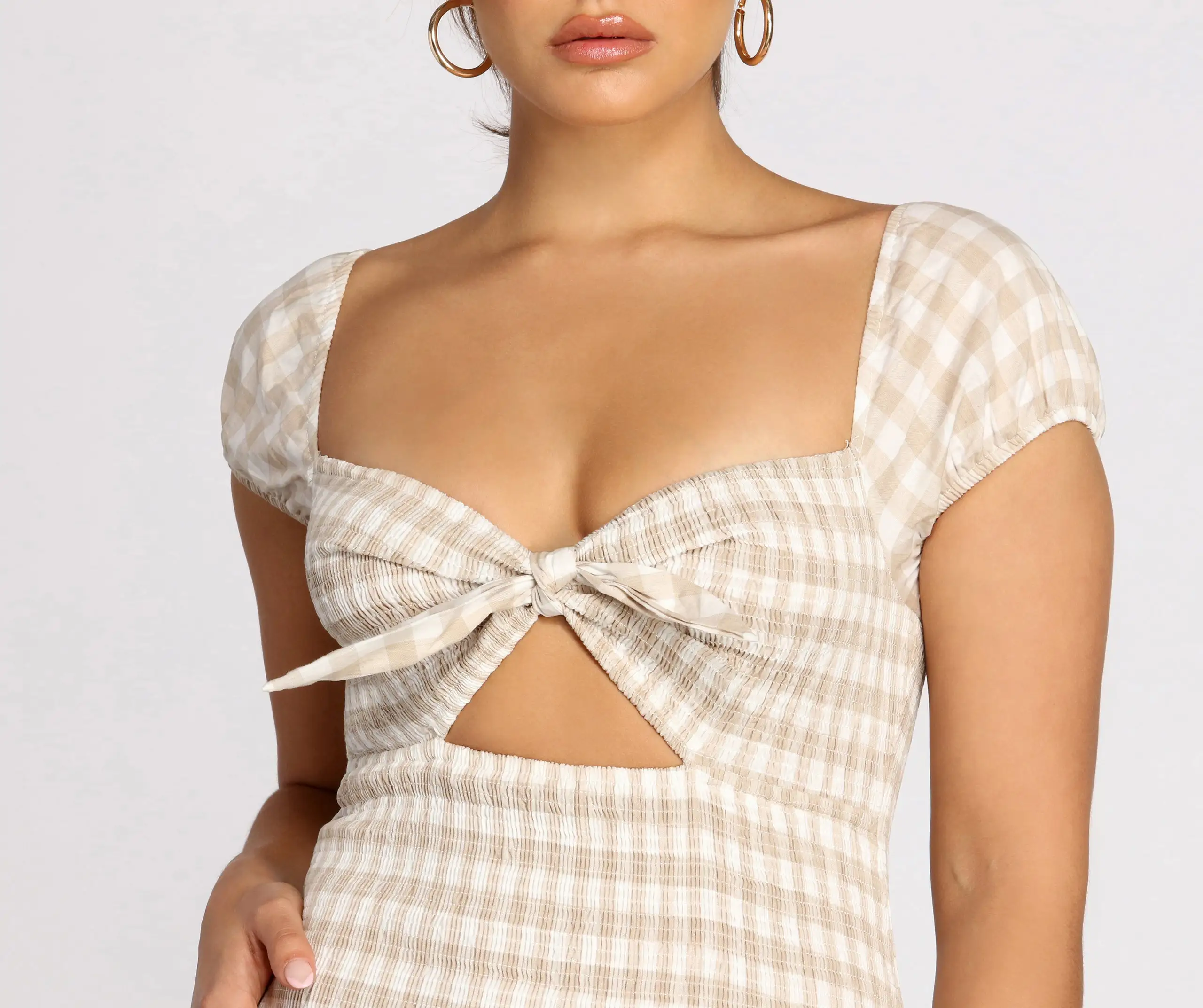 Windsor. Smocked Sweetheart Gingham Mini Dress 5 Windsor. Smocked Sweetheart Gingham Mini Dress - Image 3