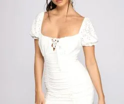 Windsor. Too Chic Ruffled Eyelet Mini Dress 8 Windsor. Too Chic Ruffled Eyelet Mini Dress -Formal Dresses Online Shop 05102 1163 3 bf482c36 b3eb 4e9d 952c 0a8e97e79b48