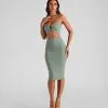 Windsor. Beach Beauty Halter O-Ring Dress
