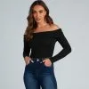 Windsor. Cozy Knit Off-The-Shoulder Top -Formal Dresses Online Shop 06001 3701 1 0db3c6b8 f559 4e77 ab68 b9fa8ddf9687