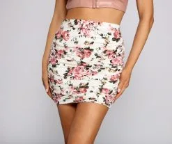 Windsor. Charming And Chic Floral Mini Skirt