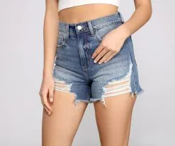 Windsor. High Rise Frayed Cutoff Shorts
