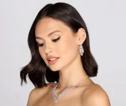 Windsor. Spark A Flame Iridescent Rhinestone Necklace Set