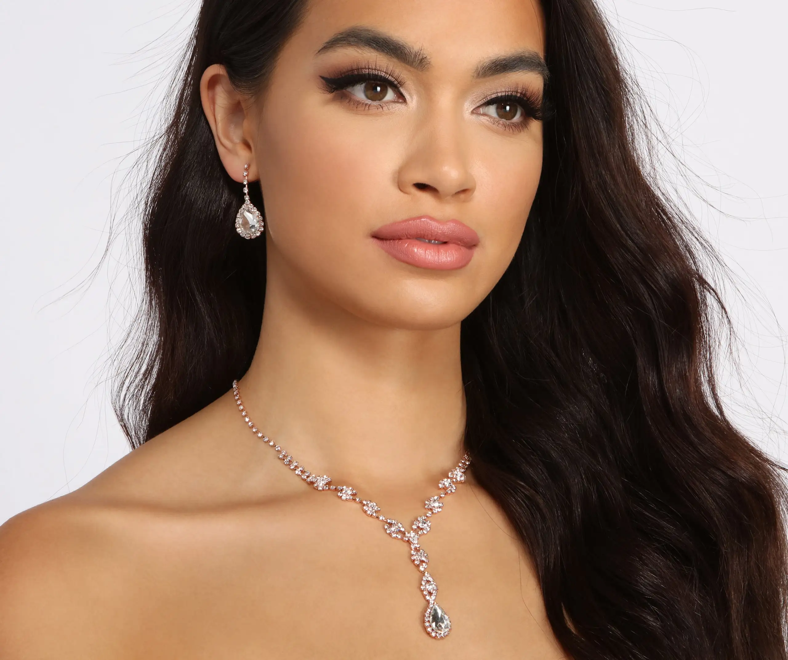 Windsor. Timeless Beauty Necklace And Earring Set 3 Windsor. Timeless Beauty Necklace And Earring Set