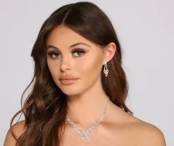 Windsor. Rhinestone Teardop Collar Necklace And Duster Earrings Set