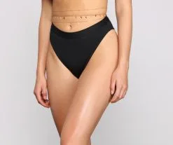 Windsor. Captivating And Chic Belly Chain