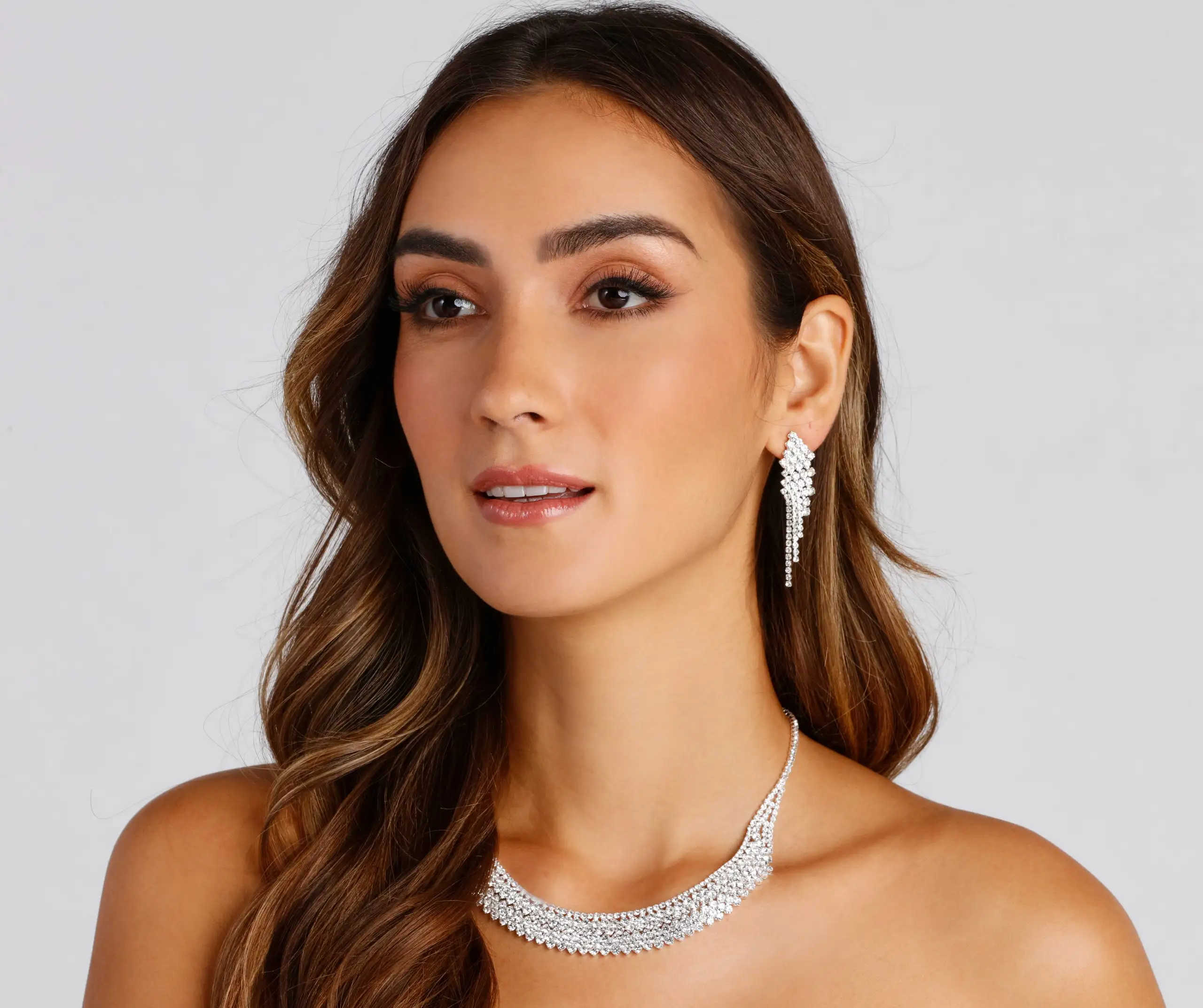 Windsor. Captivating Luxe Necklace And Earrings Set 3 Windsor. Captivating Luxe Necklace And Earrings Set