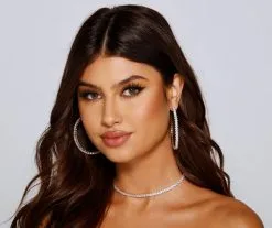 Windsor. Stylish Sparkle Necklace And Earrings Set