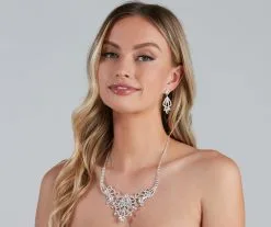 Windsor. Glam Allure Rhinestone Collar Earrings Set