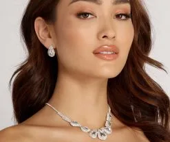 Windsor. Teardrop Rhinestone Necklace Set