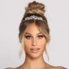 Windsor. Dream In Luxe Rhinestone Tiara