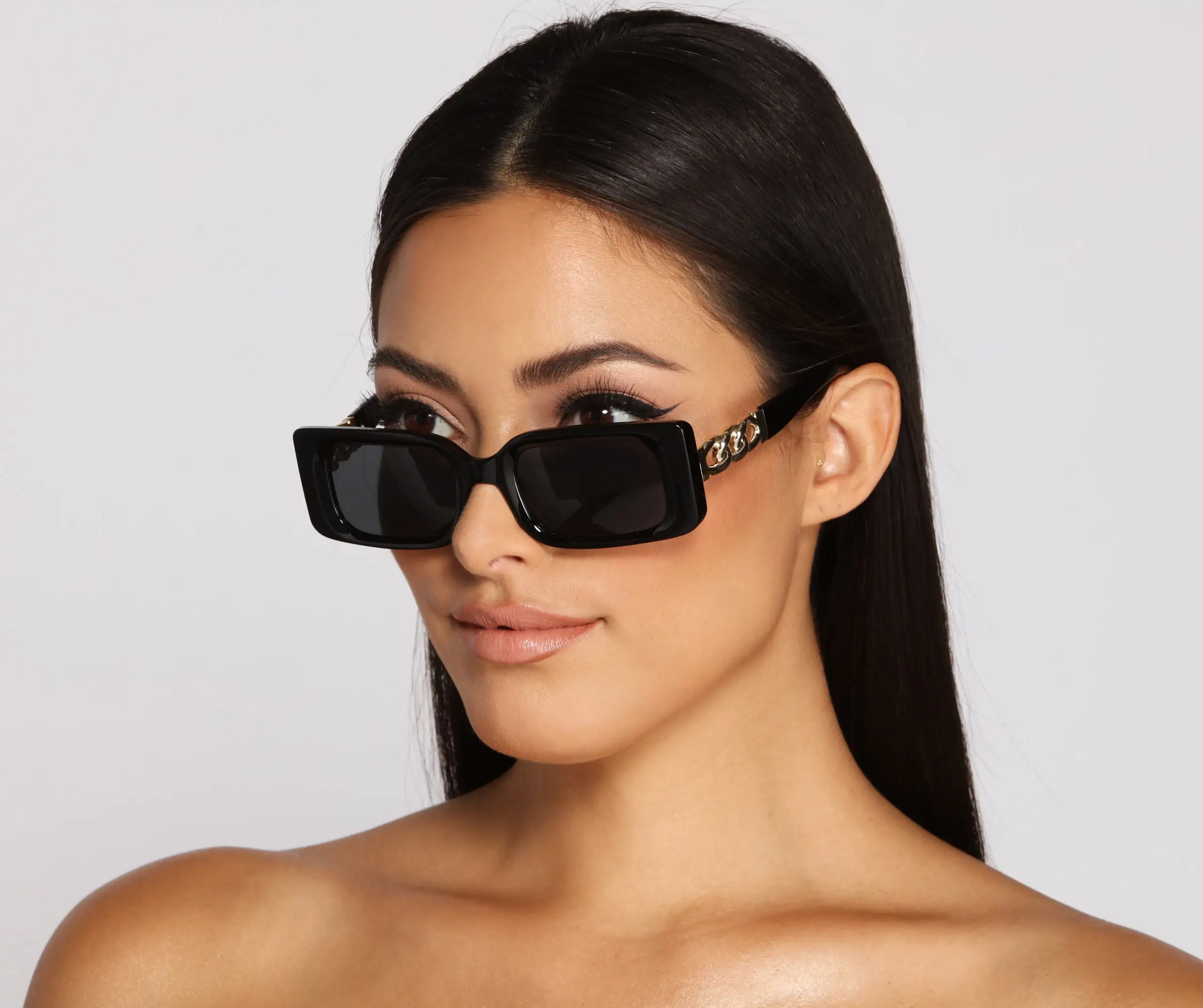 Windsor. Chic Status Chain Detail Sunglasses 3 Windsor. Chic Status Chain Detail Sunglasses