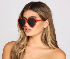 Windsor. Fab And Trendy Heart-Shaped Sunglasses