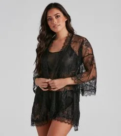 Windsor. Lace And Love Short Robe And Panty Set