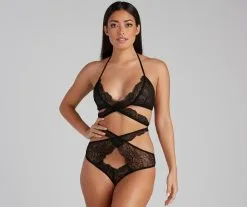 Windsor. Wrapped In Lace Sultry Bra And Panty Set -Formal Dresses Online Shop 07107 0692 1
