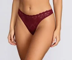 Windsor. Dainty Sheer Lace Thong