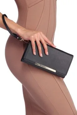 Windsor. Fiercely On Trend Wristlet -Formal Dresses Online Shop 07203 1794 6 45ccc63e fe0f 4cf5 8a7a 23eaa0866c34