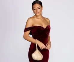 Windsor. Crazy For Rhinestones Wristlet -Formal Dresses Online Shop 07204 0021 2 5e8d0bdb 54c8 4c0b a253 771d0680a6cd 1