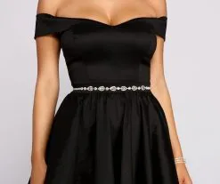 Windsor. Effortlessly Elegant Rhinestone Belt