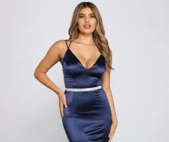 Windsor. Cinched And Chic Rhinestone Belt