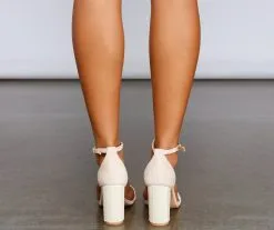 Windsor. Sunshine Chic Straw Block Heels -Formal Dresses Online Shop 07401 3467 5 05bcacaa 324c 4c95 a7d9 328a3d4e58fb