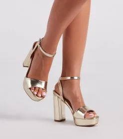 Windsor. Diva-Worthy Metallic Platform Heels