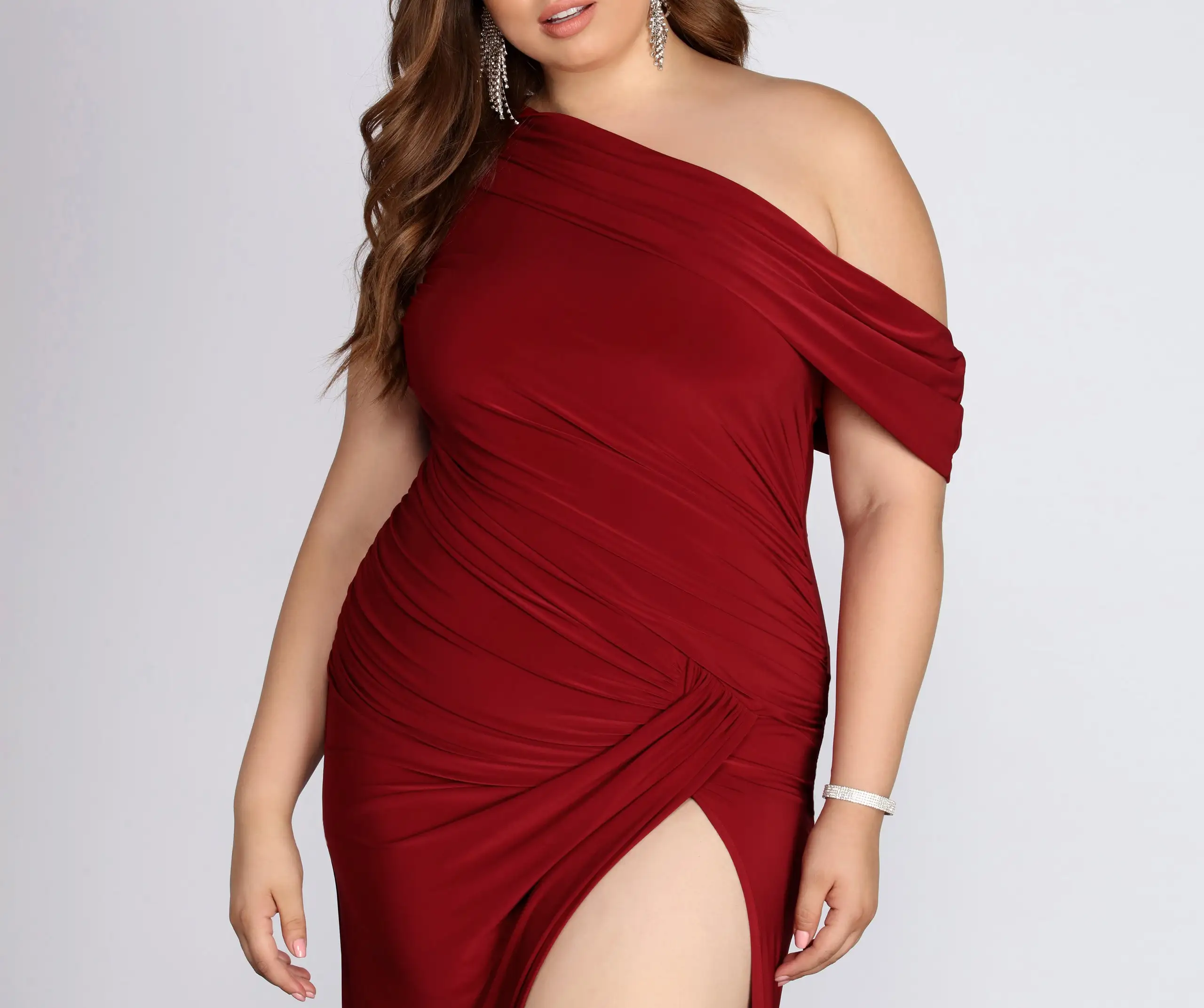 Windsor. Plus Kaleigh Off Shoulder Dress 9 Windsor. Plus Kaleigh Off Shoulder Dress - Image 7
