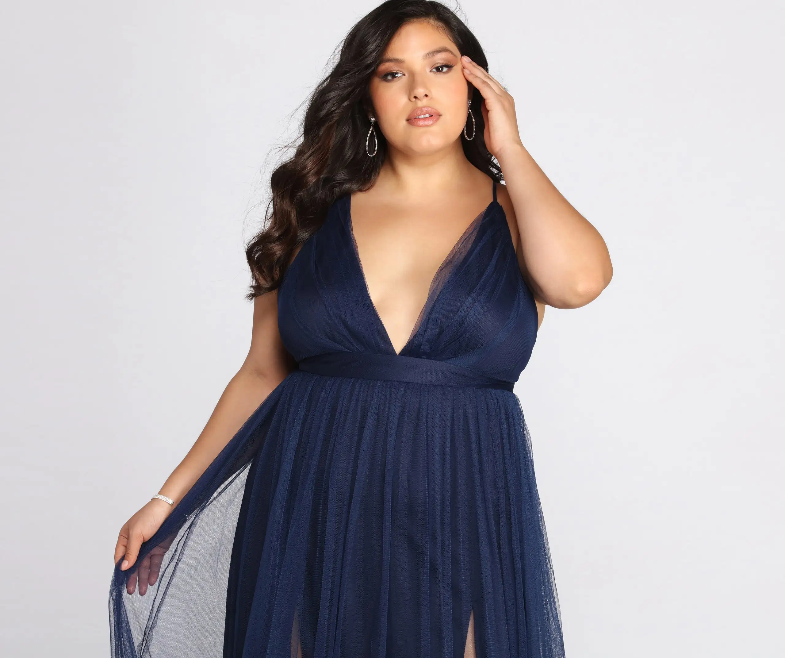 Windsor. Plus Elisabeth Pleated Tulle Formal Dress 10 Windsor. Plus Elisabeth Pleated Tulle Formal Dress - Image 8