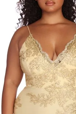 Windsor. Plus Lace Darling Mini Dress -Formal Dresses Online Shop 15101 0085 4 715ce9cf 9f34 45ed ab82 c3744316f5dd